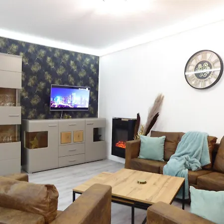 Glamory Winterberg Ferienwohnung Pool Sauna Wifi 6 Personen Near Lift Balkon Ps4 Exterior photo