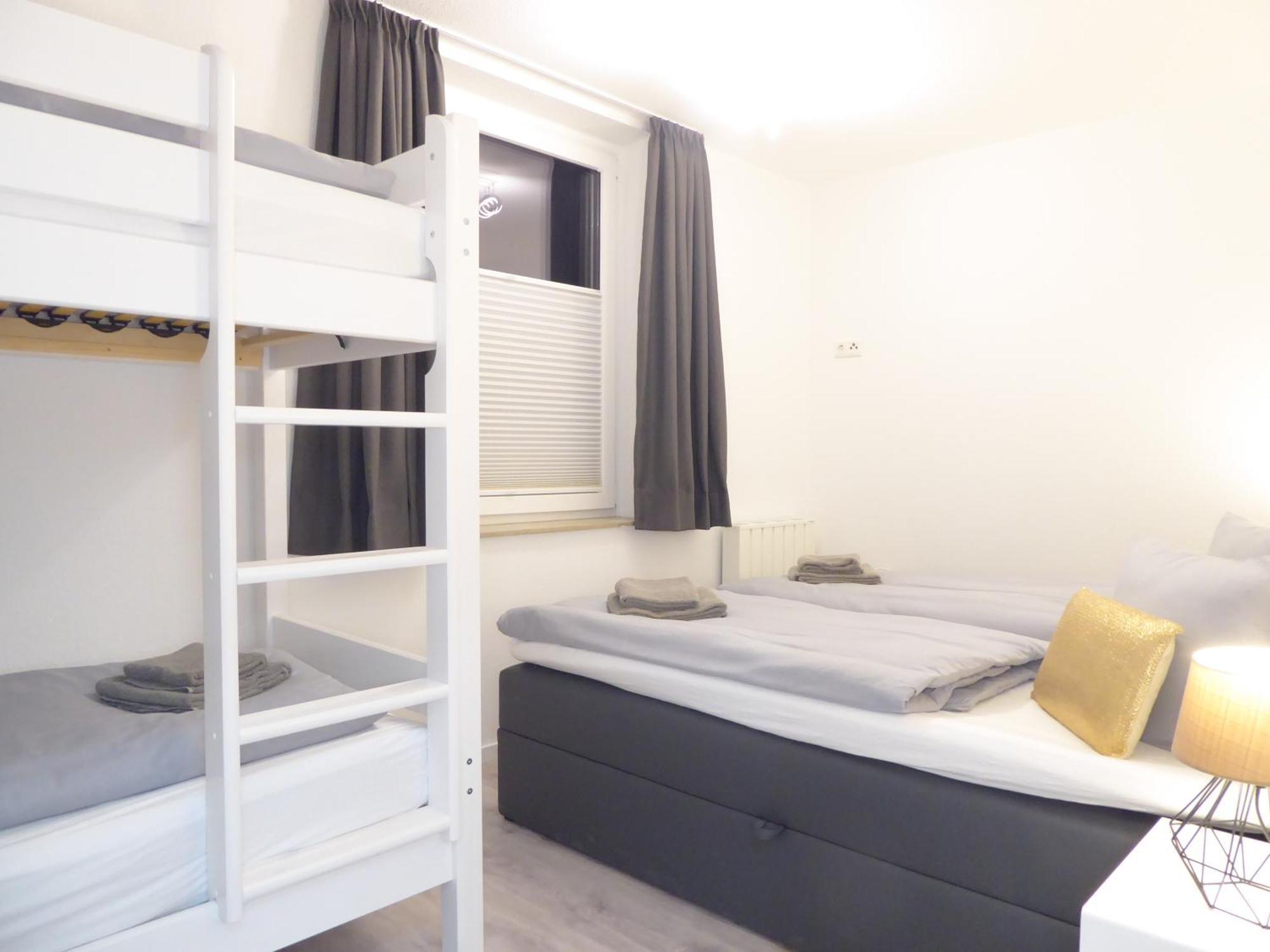 Glamory Pool Sauna Wifi 6 Personen Near Lift Balkon Ps4
