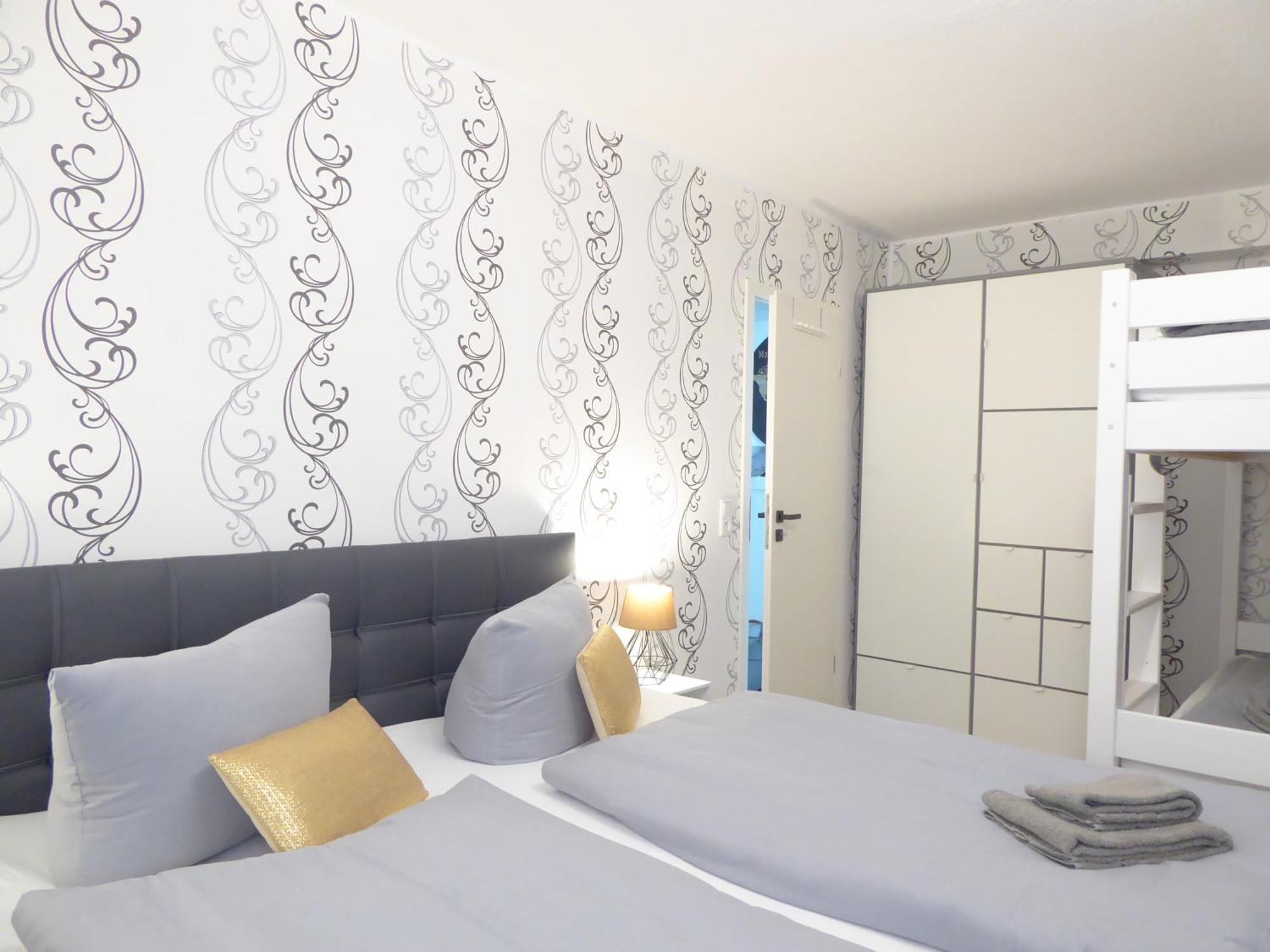 Glamory Pool Sauna Wifi 6 Personen Near Lift Balkon Ps4